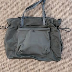 Lululemon Tote Gym Bag shopper cinch olive green